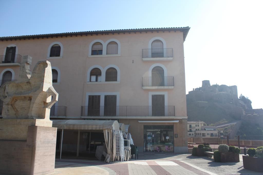 Apartment Market Square Cardona Pokoj fotografie
